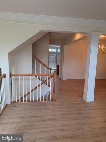 8075 SAMUEL WALLIS, Lorton, VA 22079