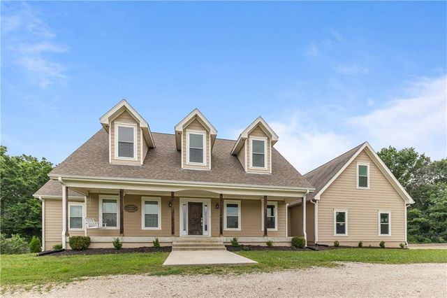 811 SW 1171st Road, Holden, MO 64040
