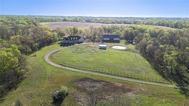 811 SW 1171st Road, Holden, MO 64040