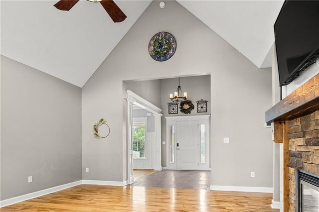 811 SW 1171st Road, Holden, MO 64040