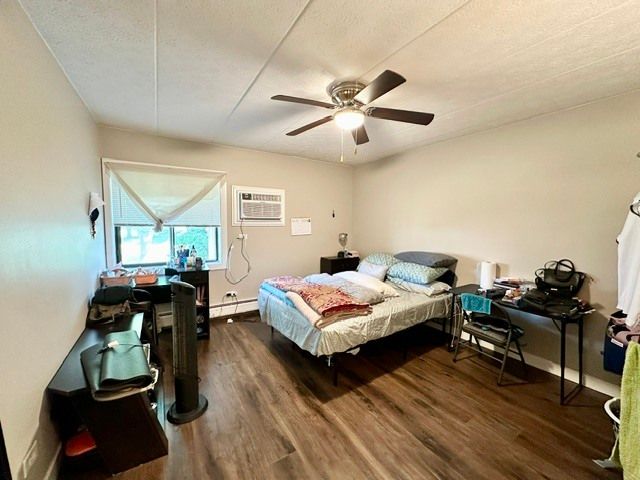 264 E Bailey Road H, Naperville, IL 60565