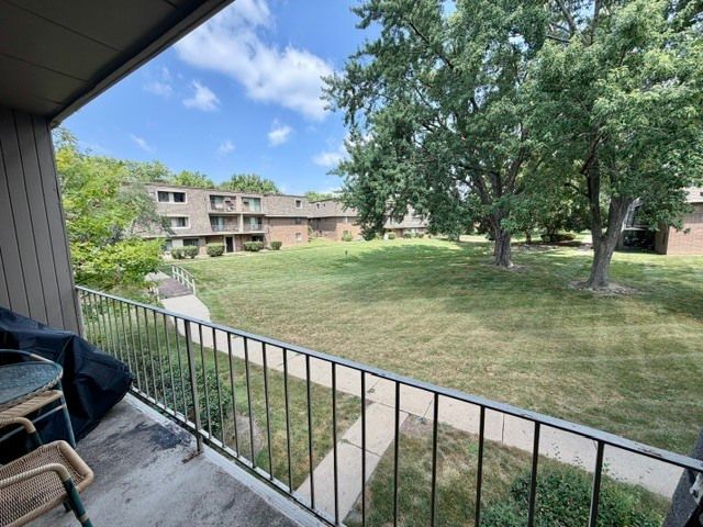 264 E Bailey Road H, Naperville, IL 60565