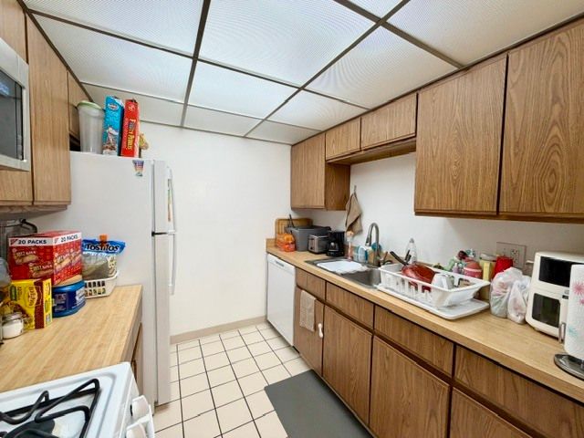 264 E Bailey Road H, Naperville, IL 60565