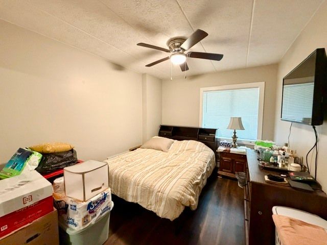 264 E Bailey Road H, Naperville, IL 60565