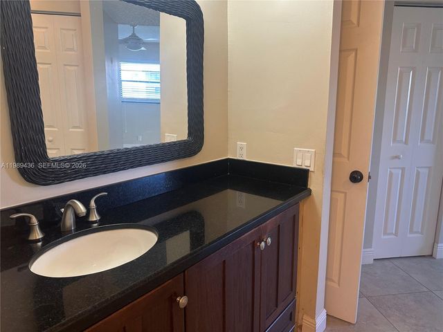 10401 W Broward Blvd 301, Plantation, FL 33324