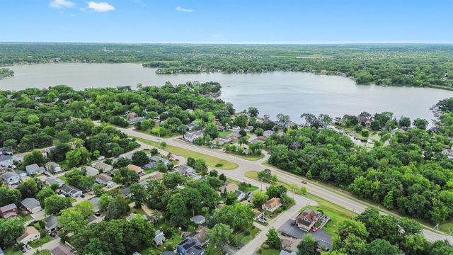 35706 N Benjamin Avenue, Ingleside, IL 60041