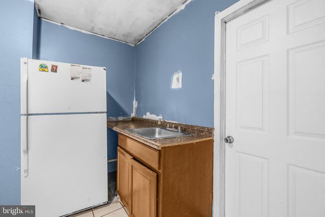 1933 LEWIS AVE, Rockville, MD 20851
