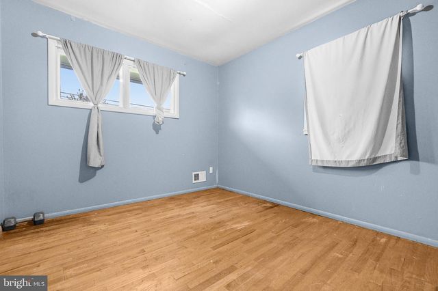 1933 LEWIS AVE, Rockville, MD 20851