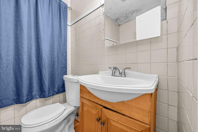 1933 LEWIS AVE, Rockville, MD 20851