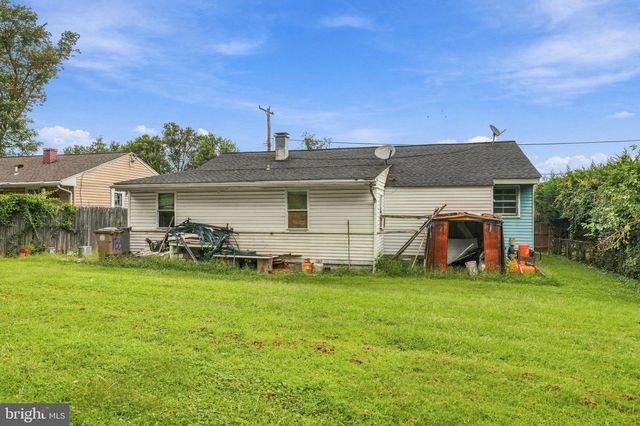 1933 LEWIS AVE, Rockville, MD 20851