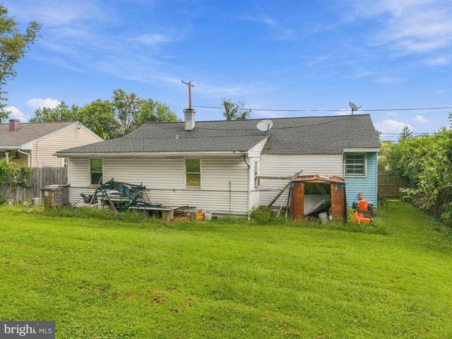 1933 LEWIS AVE, Rockville, MD 20851