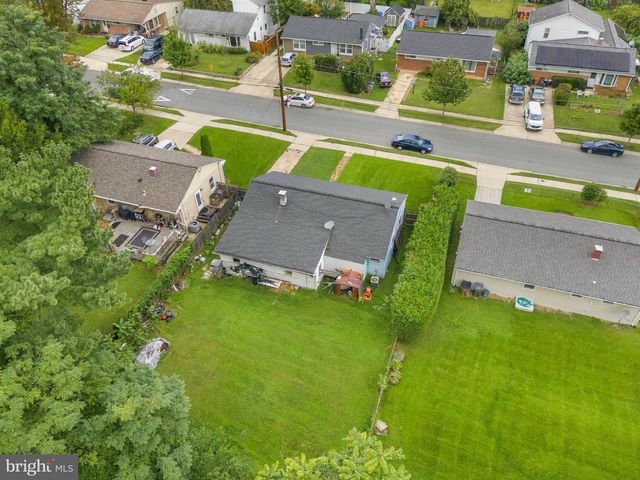 1933 LEWIS AVE, Rockville, MD 20851