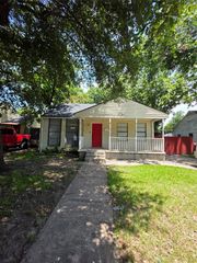 2725 Aster Street, Dallas, TX 75211