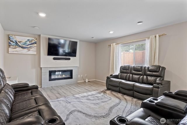 15013 Iverson Loop SE, Yelm, WA 98597