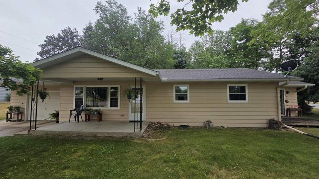 36 Pine Drive, Montello, WI 53949