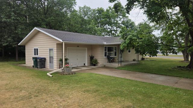 36 Pine Drive, Montello, WI 53949