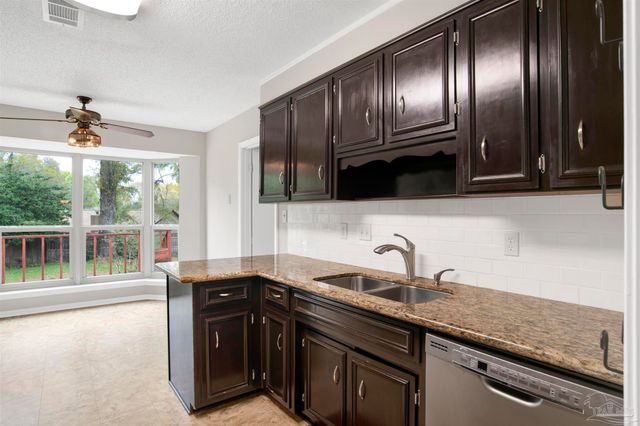 10014 Huntsman Path, Pensacola, FL 32514