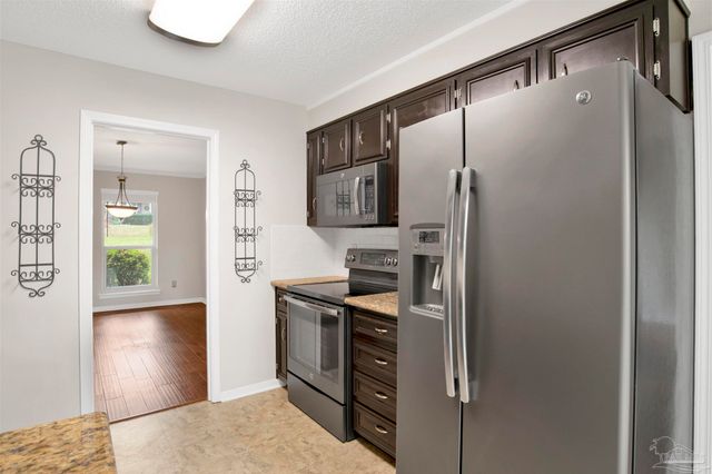 10014 Huntsman Path, Pensacola, FL 32514