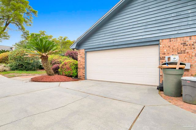 10014 Huntsman Path, Pensacola, FL 32514