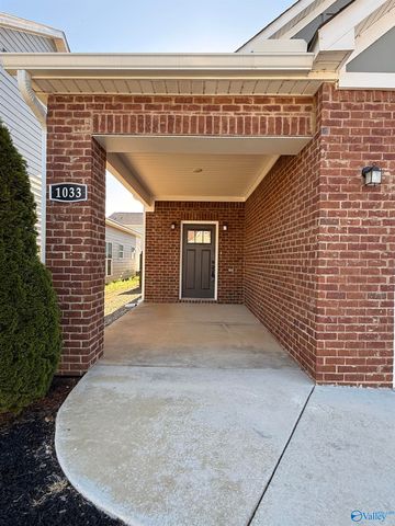 1033 Highgrove Heights, Harvest, AL 35749