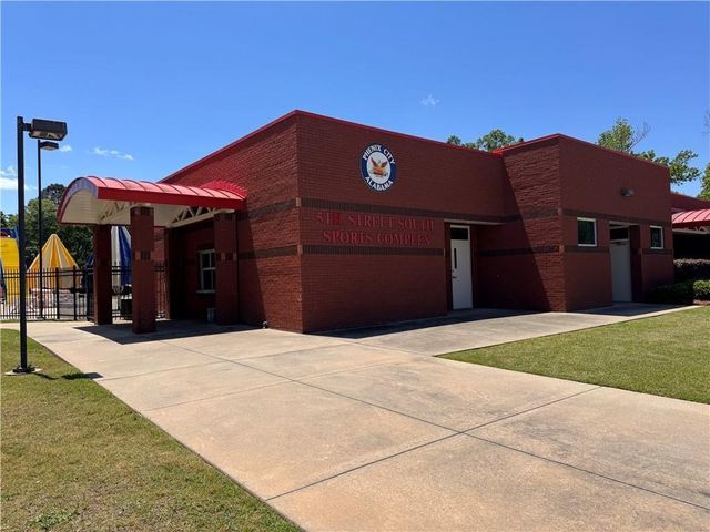 424 15th Avenue South, Phenix City, AL 36869