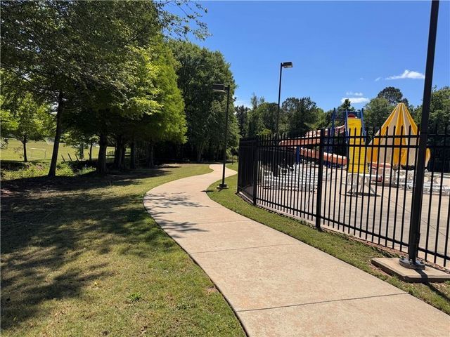 424 15th Avenue South, Phenix City, AL 36869