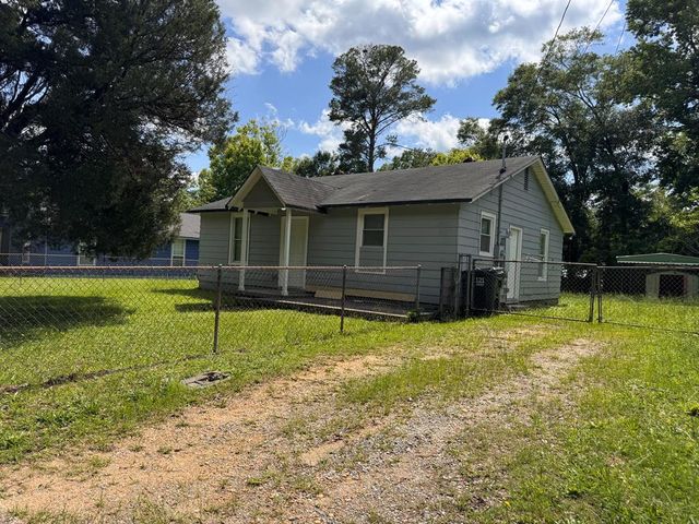 424 15th Avenue South, Phenix City, AL 36869