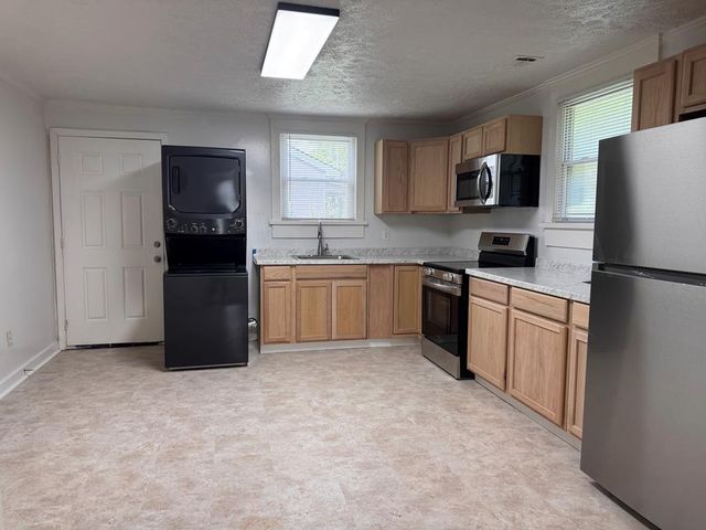 424 15th Avenue South, Phenix City, AL 36869