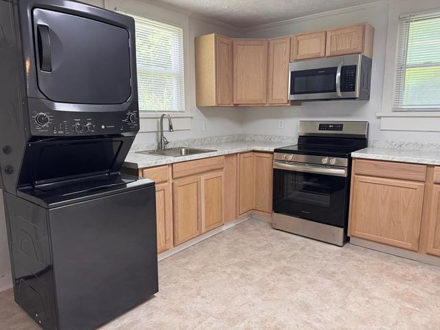 424 15th Avenue South, Phenix City, AL 36869