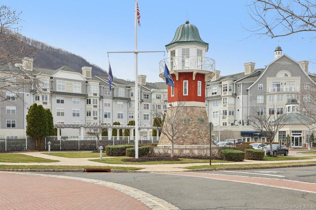 1220 Round Pointe Drive, Haverstraw, NY 10927