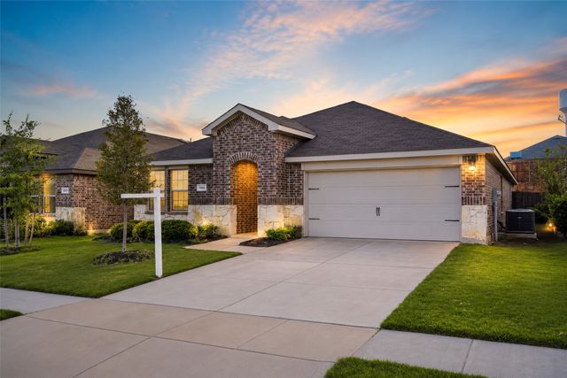 1221 Trevino Road, Forney, TX 75126