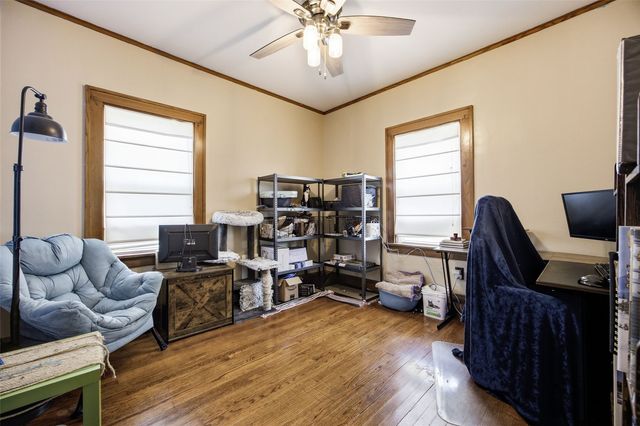 1534 Center Street NE, Cedar Rapids, IA 52402
