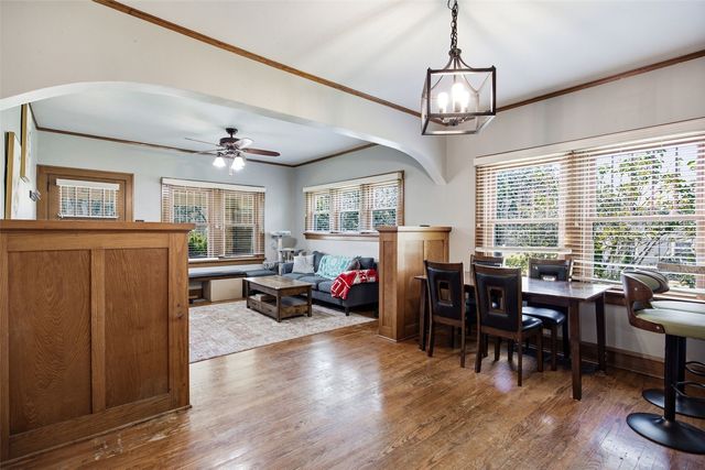1534 Center Street NE, Cedar Rapids, IA 52402