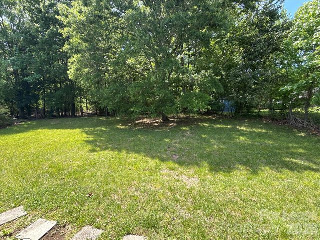 8209 Terra Linda Lane, Charlotte, NC 28215