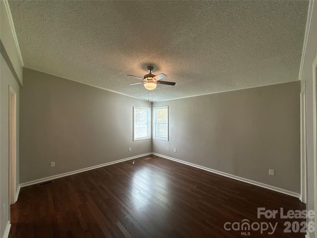 8209 Terra Linda Lane, Charlotte, NC 28215