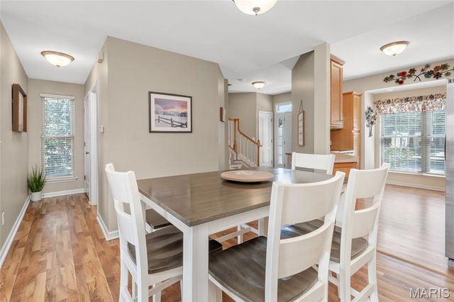 512 Queens Court Place, St Peters, MO 63376
