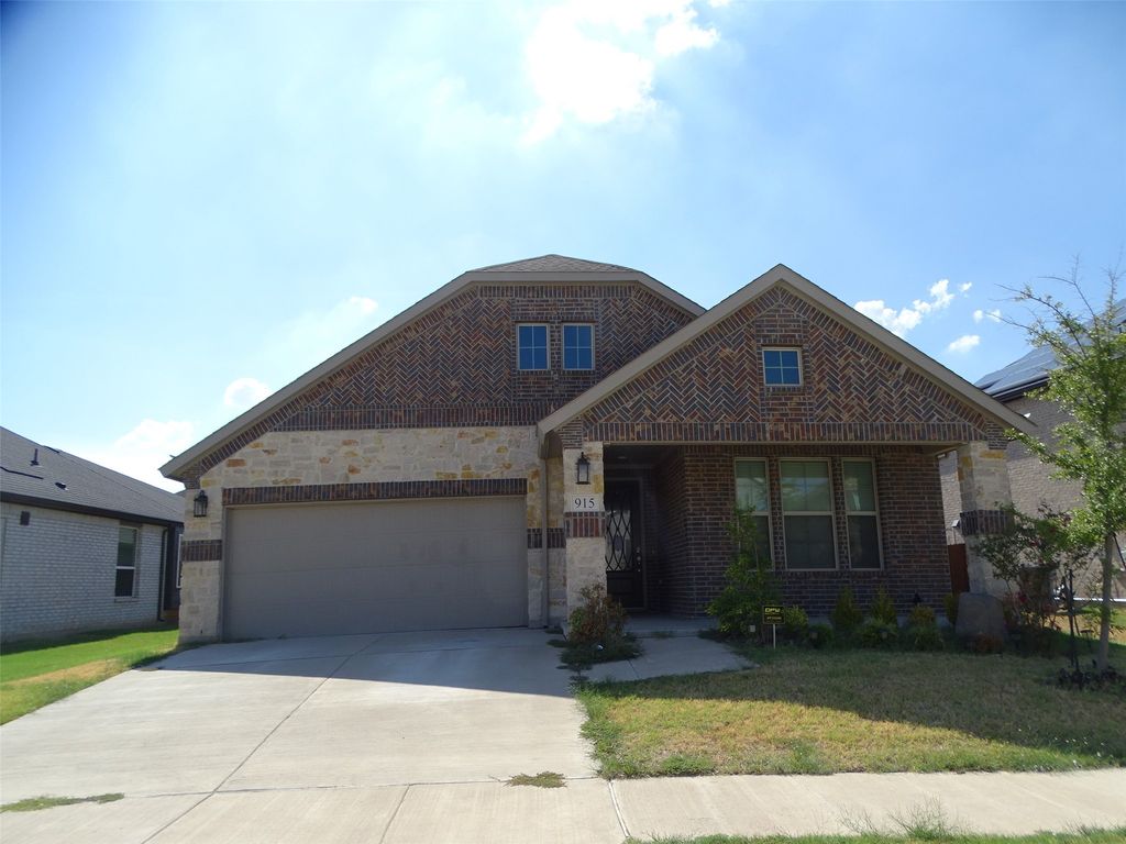 915 Hawthorn Lane, Mansfield, TX 76063 — exterior