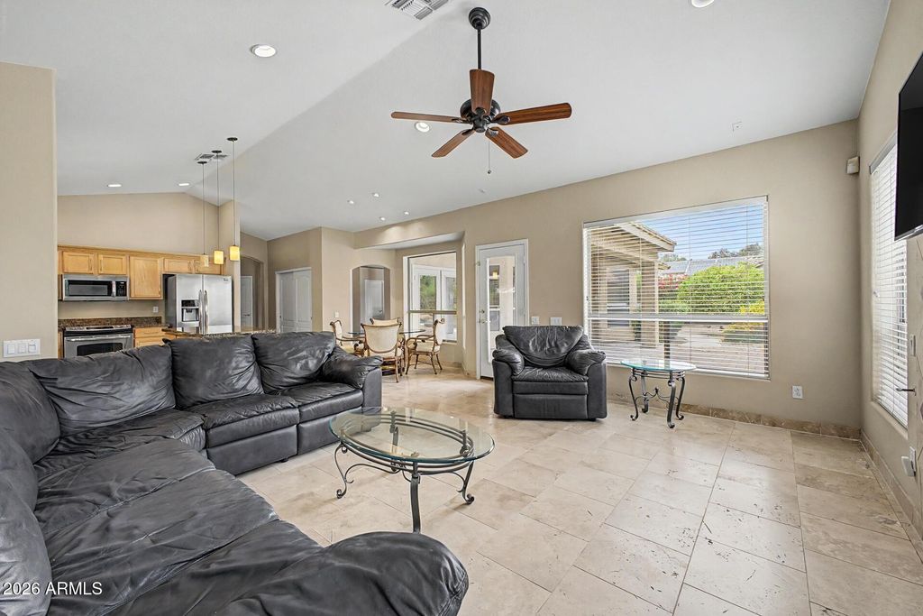 Image 12 of property listing at 5930 E DANBURY Road, Scottsdale, AZ 85254