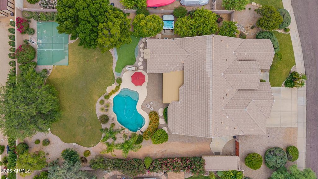 Image 20 of property listing at 5930 E DANBURY Road, Scottsdale, AZ 85254