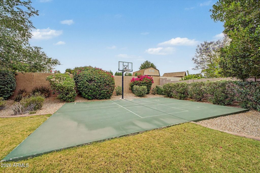 Image 44 of property listing at 5930 E DANBURY Road, Scottsdale, AZ 85254