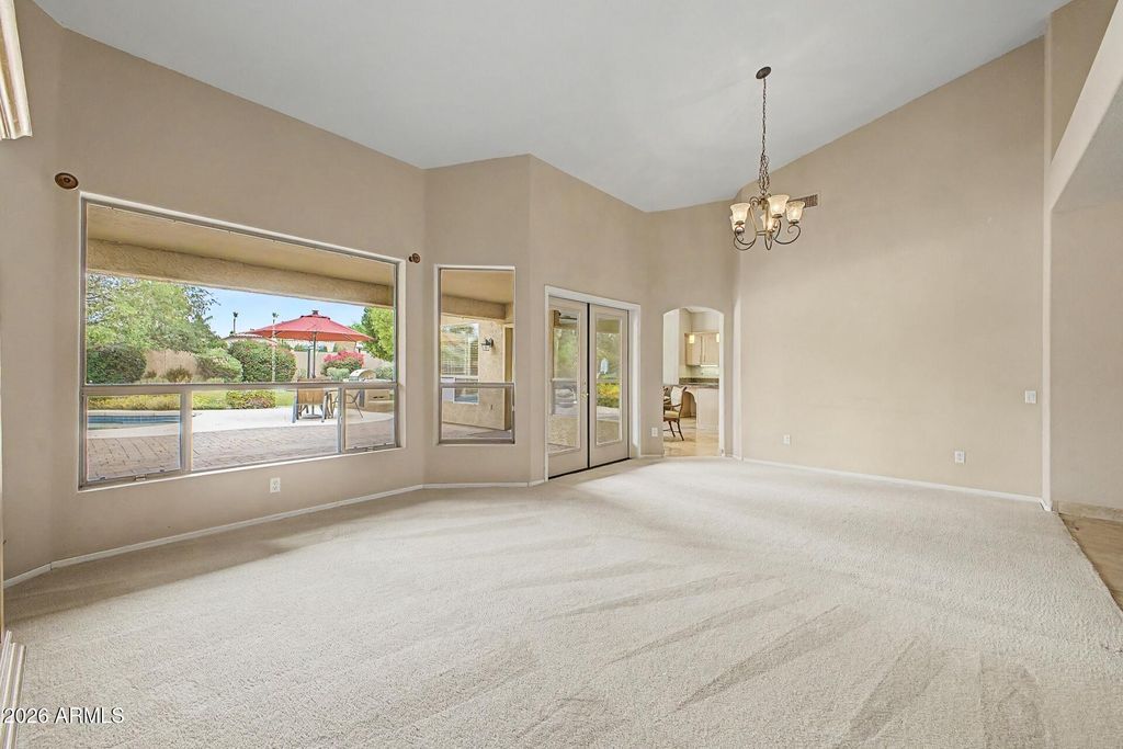 Image 6 of property listing at 5930 E DANBURY Road, Scottsdale, AZ 85254