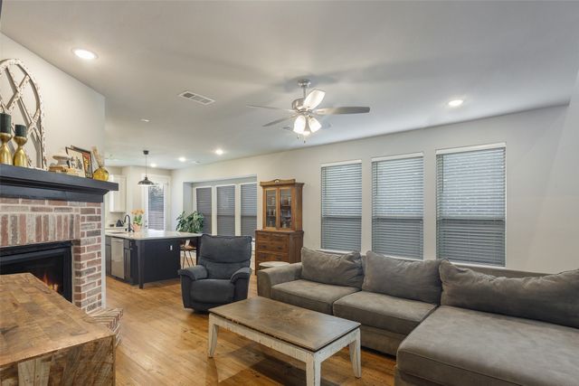 1821 Eagle Landing, Van Alstyne, TX 75495