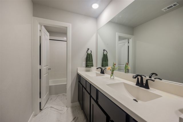 1821 Eagle Landing, Van Alstyne, TX 75495