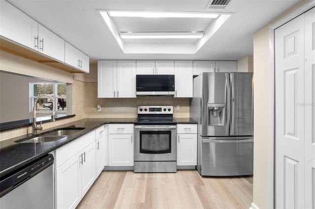 5136 BARNEGAT POINT ROAD, Orlando, FL 32808