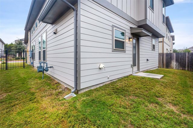 904 Boatswain WAY, Austin, TX 78748