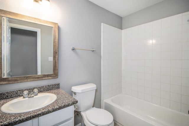 406 Woodlake Drive, Houston, TX 77336