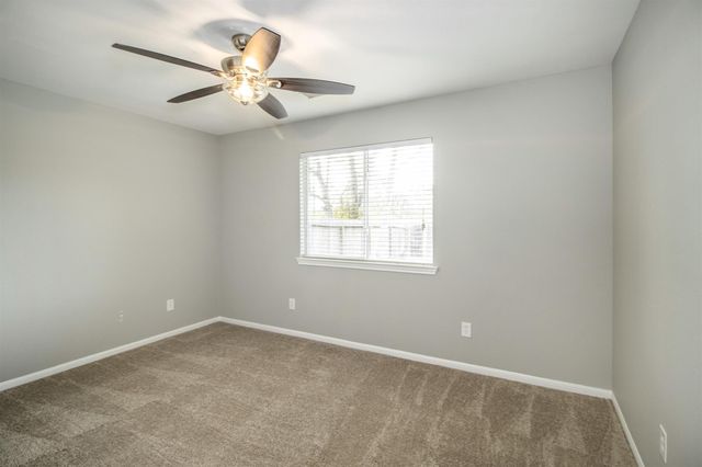 406 Woodlake Drive, Houston, TX 77336