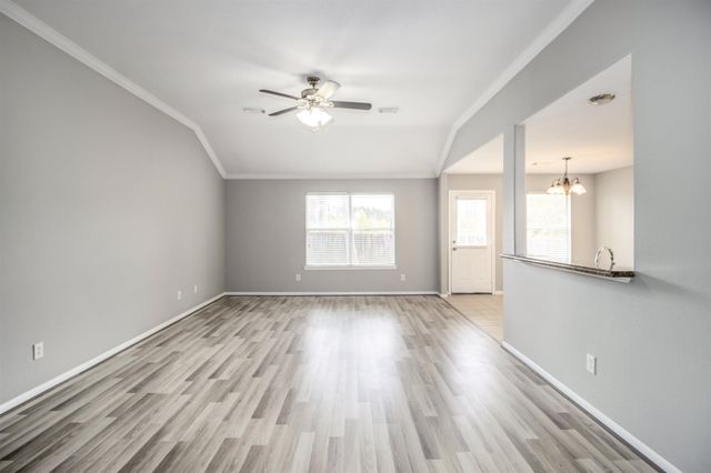 406 Woodlake Drive, Houston, TX 77336