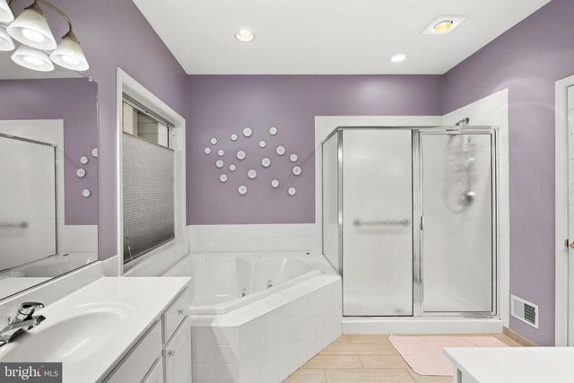 19 CALLOWAY DR, Fredericksburg, VA 22406