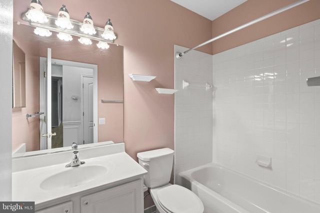 19 CALLOWAY DR, Fredericksburg, VA 22406